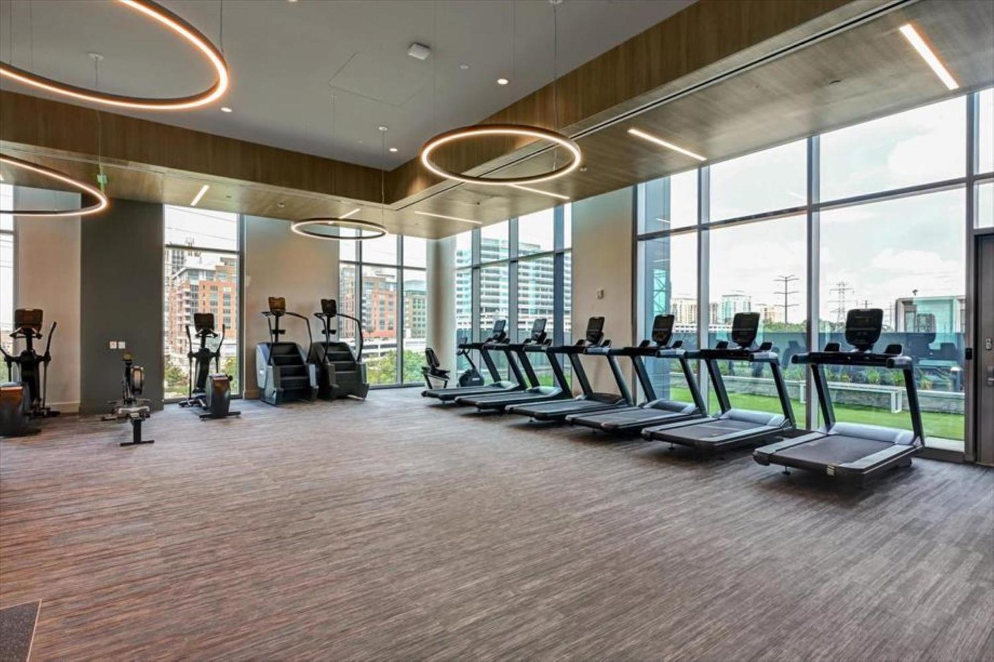 Global Luxury Suites At Town Center Рэстон Экстерьер фото