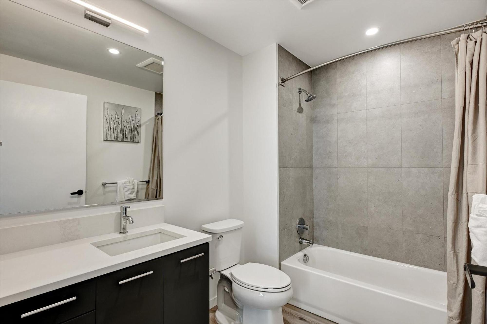 Global Luxury Suites At Town Center Рэстон Экстерьер фото